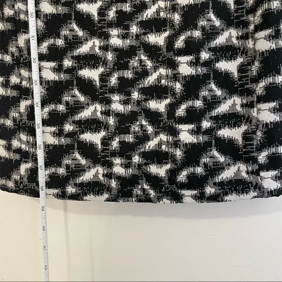 Calvin Klein Midi Dress - Black & White Print Design - size 2 - Picture 5 of 6